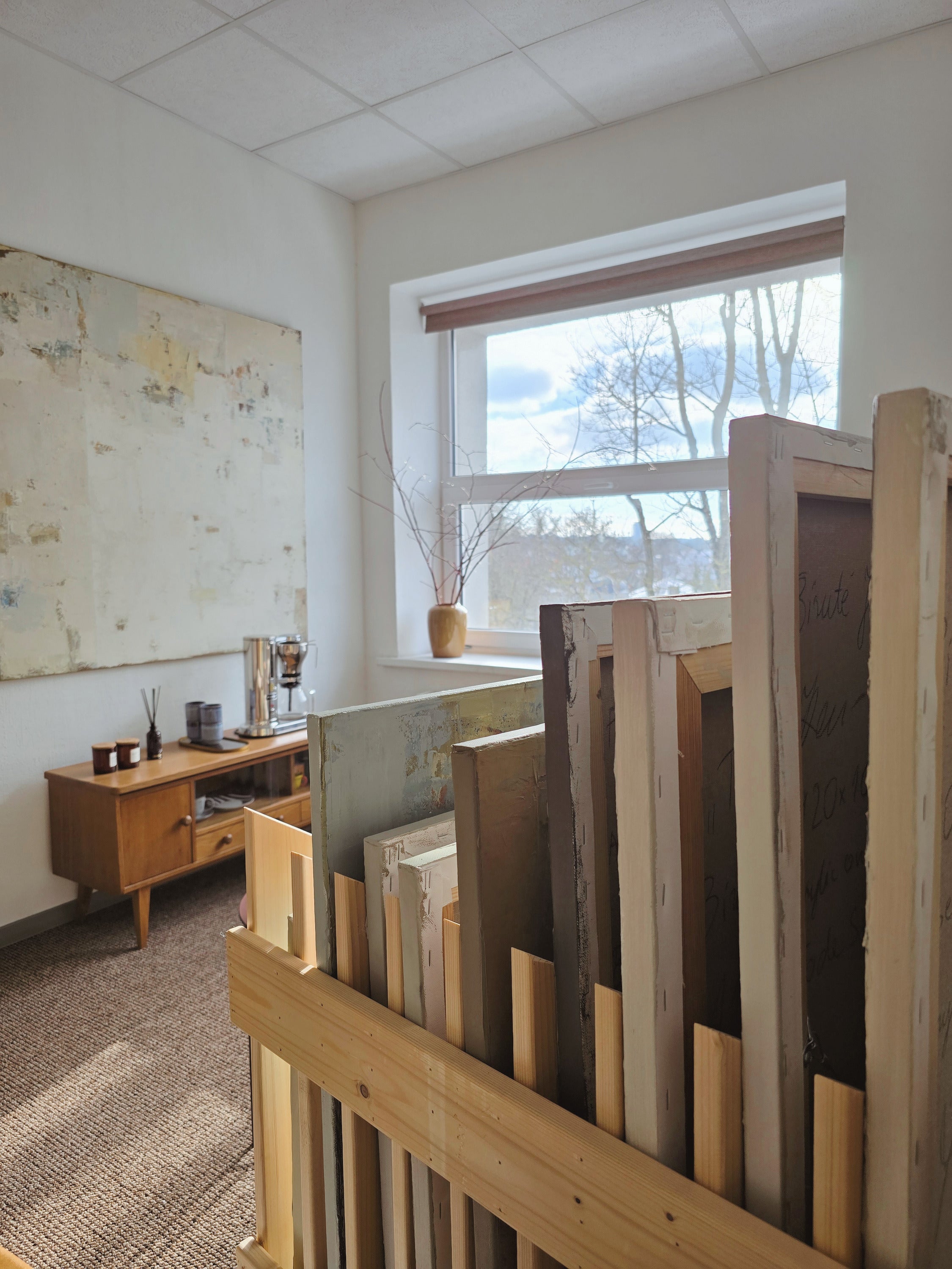 Birute Studio Vilniuje, Žvėryne. Originalūs, ranka tapyti išskirtiniai paveikslai.